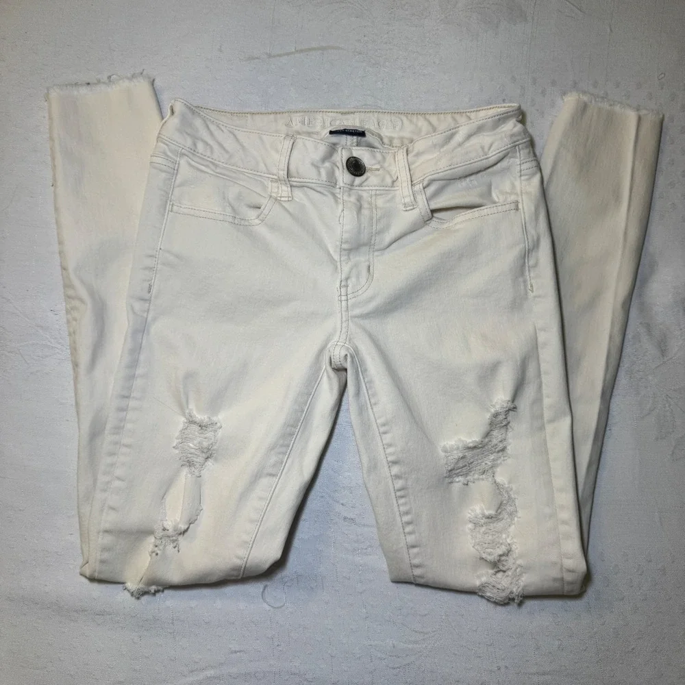 American Eagle Super Stretch White Distressed Skinny Jeggings Size 2‎ Regular